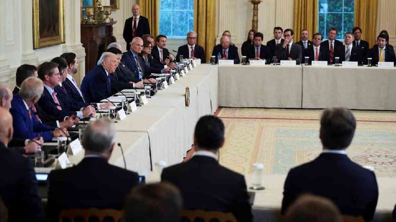 Donald Trump con petroleras de Estados Unidos