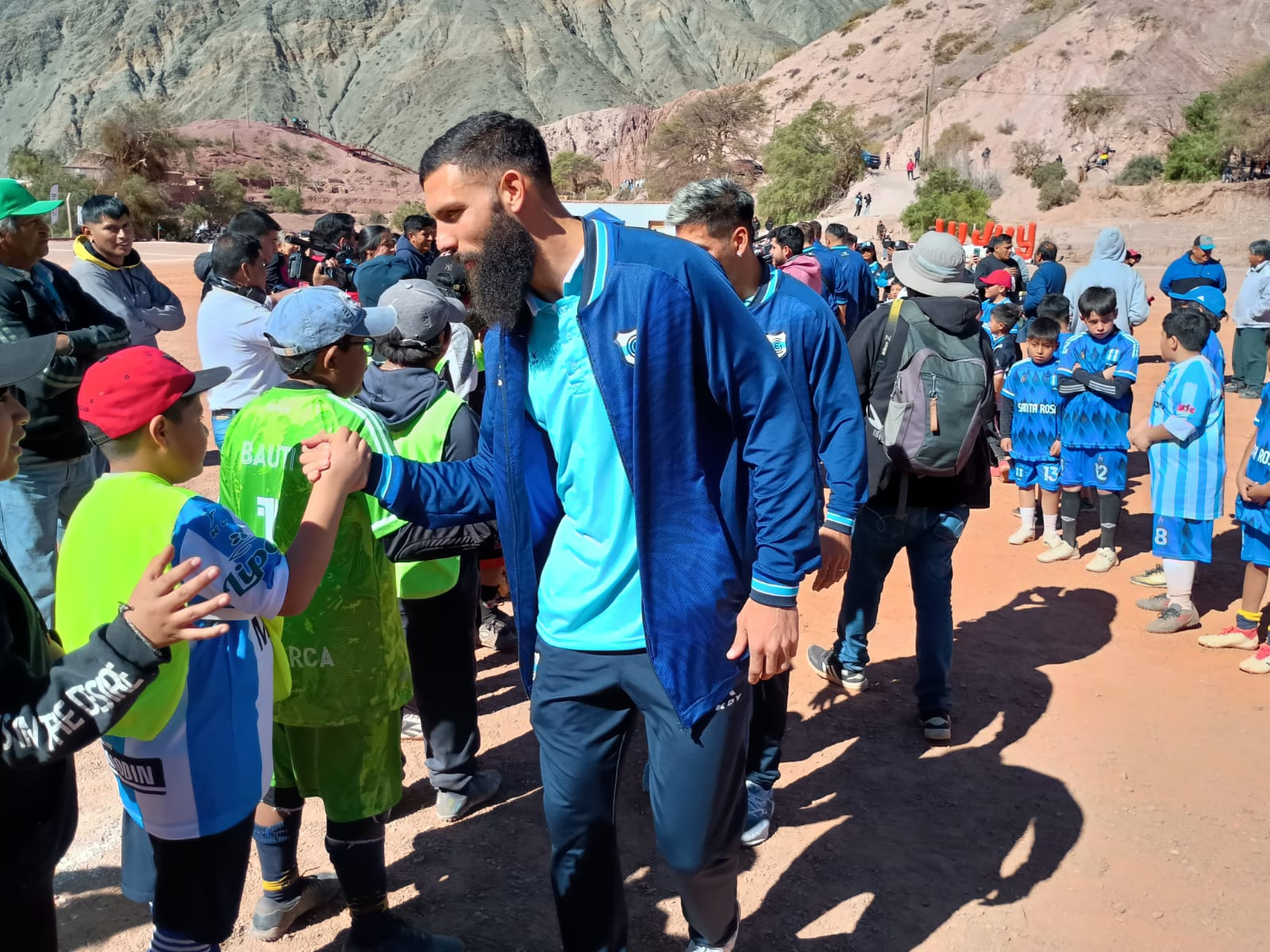 Gimnasia de Jujuy brindó una clínica formativa en la cancha más linda del mundo
