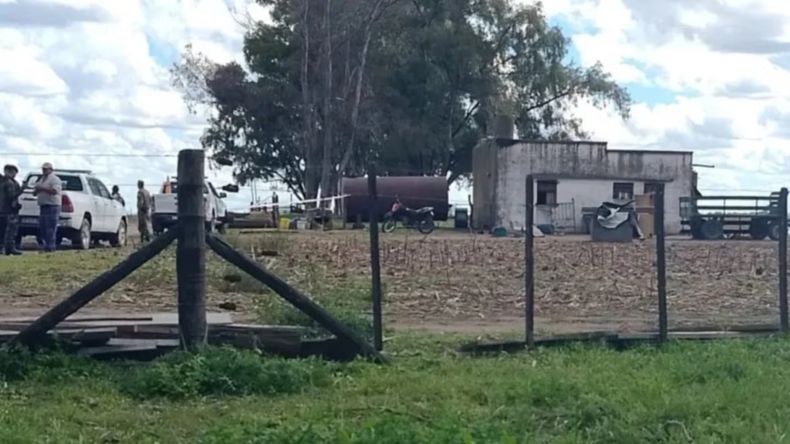Conmoción en Bolívar: encontraron muertos a una mujer y sus dos hijos e investigan si se intoxicaron.