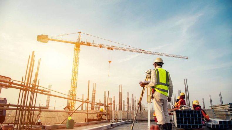 Se registró otra fuerte caída de la construcción y la industria en abril.