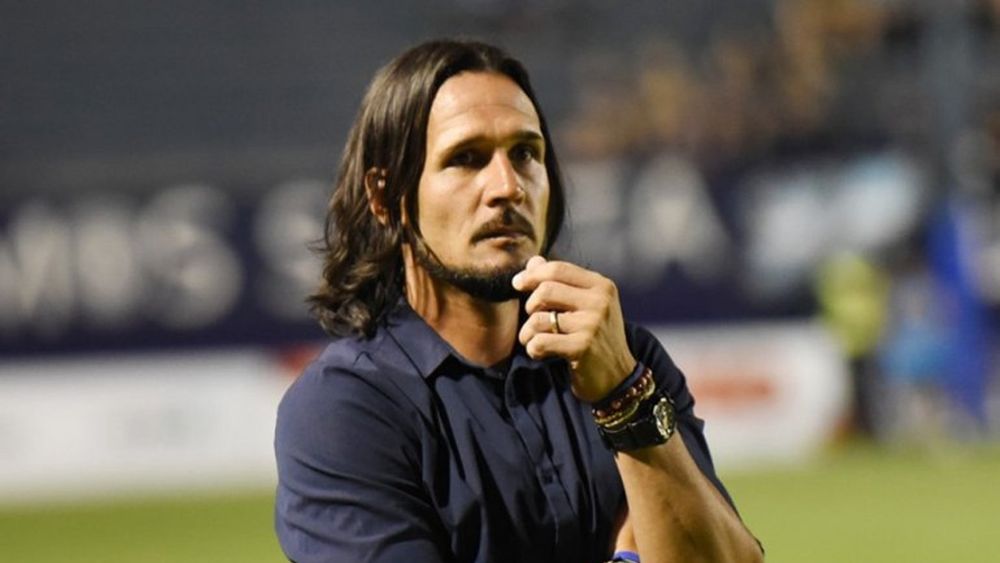 Martín Astudillo dejó de ser el técnico de Gimnasia y Esgrima de Jujuy