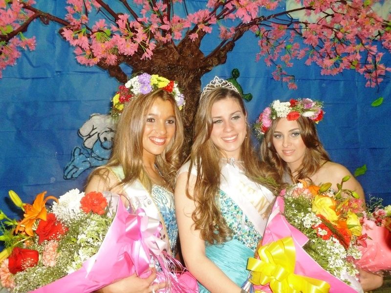 San Pedro eligió su reina