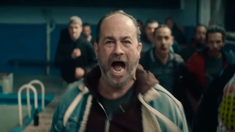 La narrativa de la serie profundiza en la violencia, el poder y las dinámicas familiares dentro del fútbol argentino.