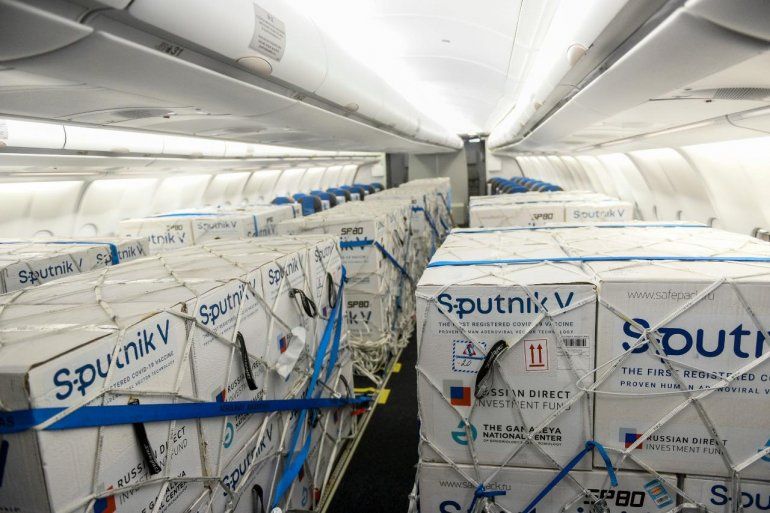 Vacunas Sputnik V reci&eacute;n llegadas a la Argentina.