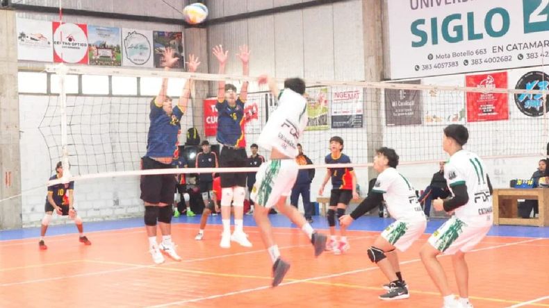 Sociedad Española de Jujuy campeón regional Sub 16 de vóley