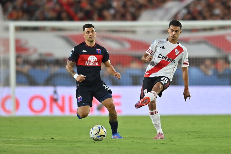Goleada de Tigre ante River Plate.