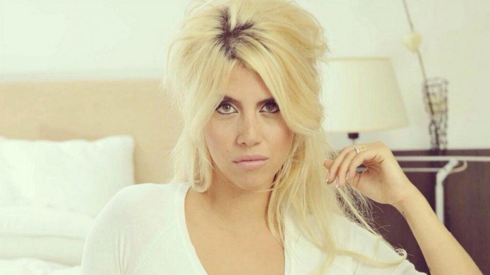 Look hot: Wanda Nara se luce con una malla enteriza super cavada