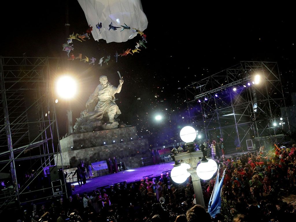 Inauguración del monumento