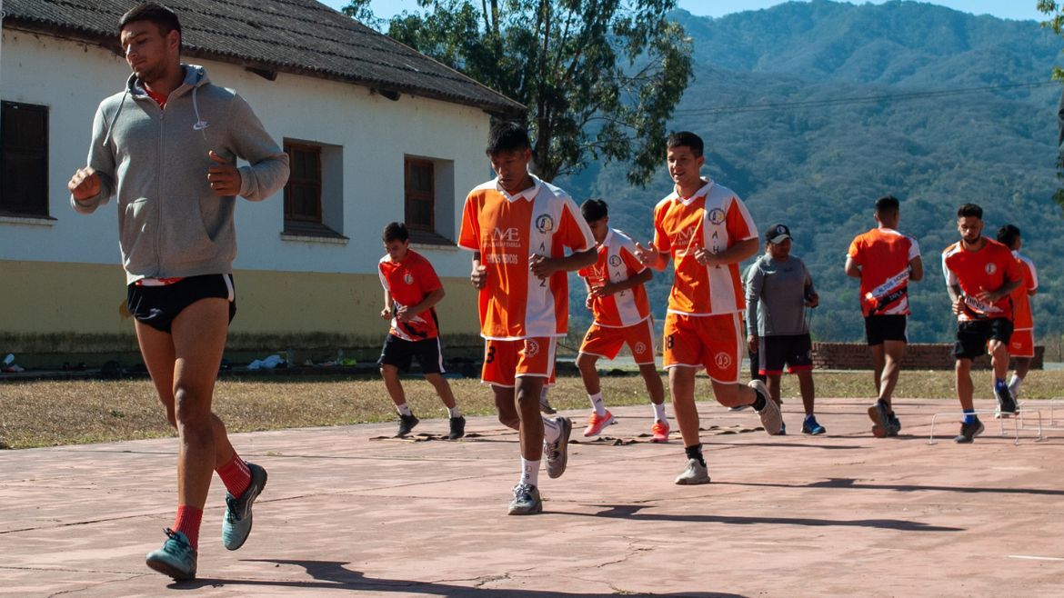 Empieza el Regional Amateur con varios equipos jujeños (Foto A.H.Z.)