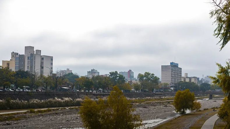 El frente frío se mantiene en gran parte del país: qué va a pasar en Jujuy