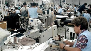 La caída de la industria textil se encuentra en una situación complicada.