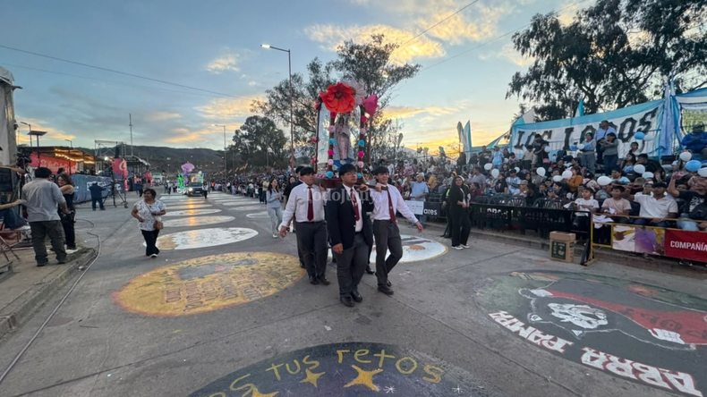 FNE 2026 en vivo: el minuto a minuto del último desfile de carrozas con puntaje FNE 2026 en vivo: el minuto a minuto del último desfile de carrozas con puntaje