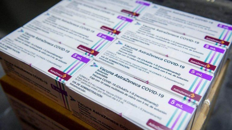 Llegan m&aacute;s vacunas a Argentina de Astrazeneca