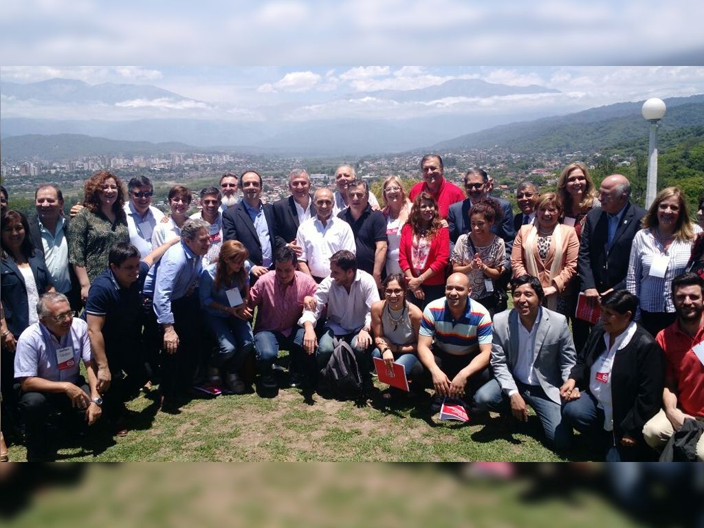 Reunión de dirigentes UCR