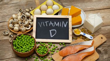 La vitamina D ayuda a proteger el ADN y frenar el envejecimiento celular.
