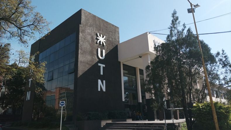 Un jujeño que está preso en Tucumán se recibió de ingeniero