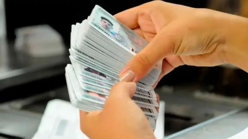 Estas personas deben actualizar el DNI con el nuevo formato en 2026.