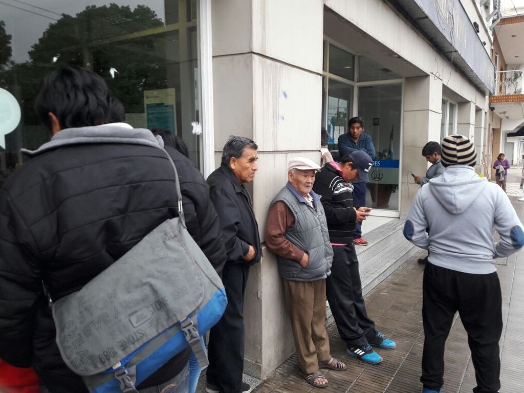 Esperando en el banco