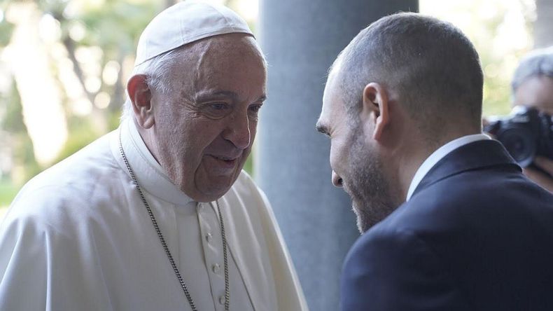 papa francisco y martín guzmán 2.jpg