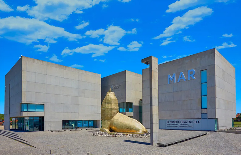 Conicet en el Museo de MAR El Museo MAR está ubicado en Avenida Félix U. Camet y la calle López de Gomara, en la zona norte de la ciudad de Mar del Plata.