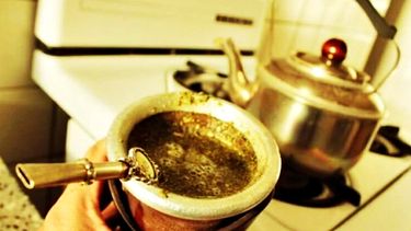 El agua a mayor temperatura perjudica los aromas y sabores de la yerba mate
