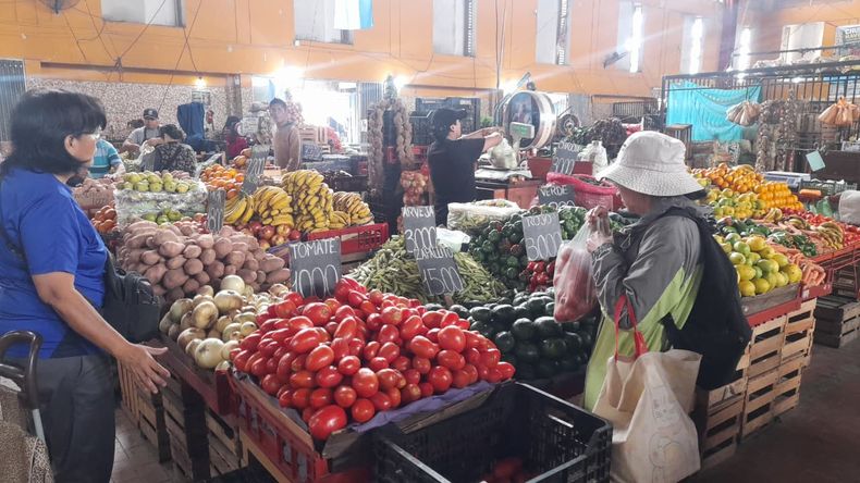 Precios de frutas y verduras en Jujuy.