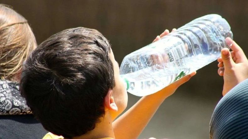 Aumentaron las atenciones en niños por los golpe de calor en Jujuy