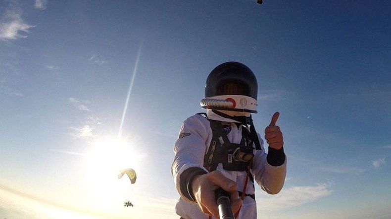 Remi Ouvrard rompe el récord mundial por estar parado sobre un globo aerostático&nbsp;