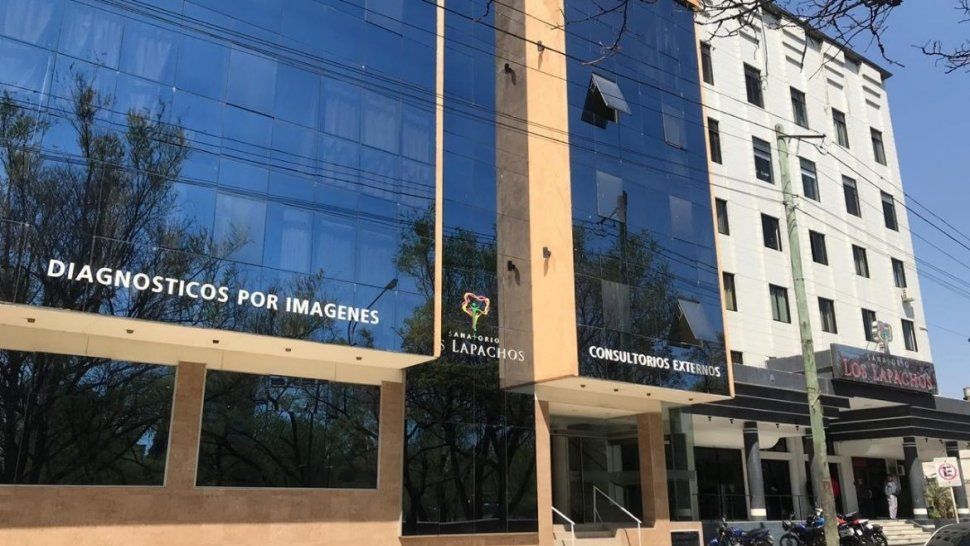 El sanatorio Los Lapachos cedió tres especialistas en Terapia Intensiva al COE Provincial