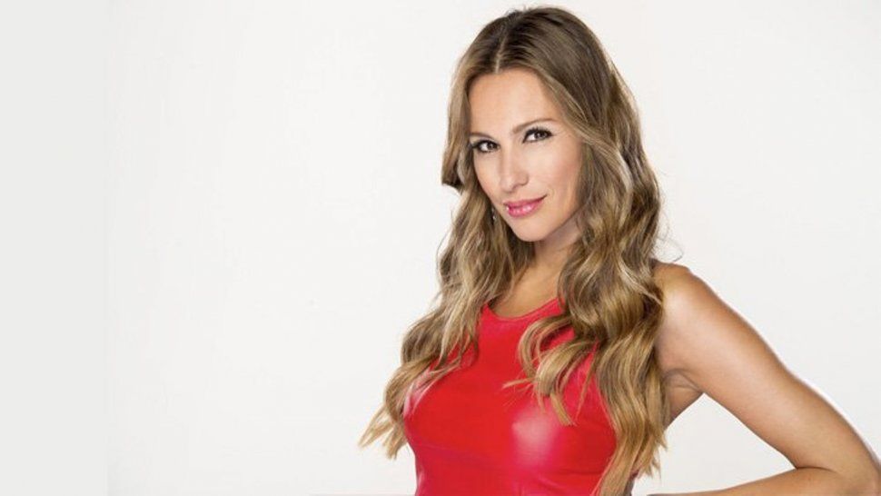 Tras la polémica: mañana Pampita se despide de su programa