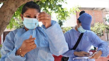 Vacunarán a personas con riesgos después de 4 meses de completar esquema