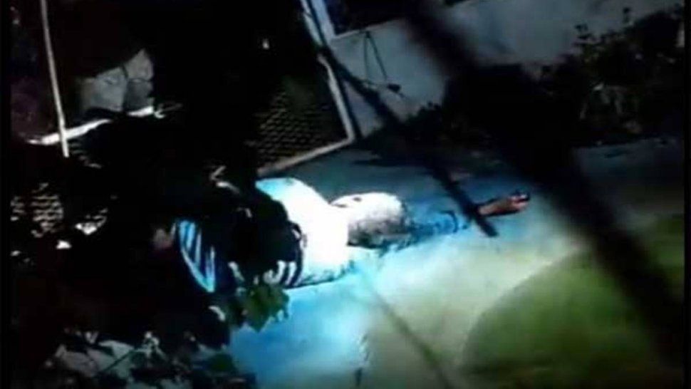 México: lincharon a un violador y lo encerraron en una jaula con lagartos