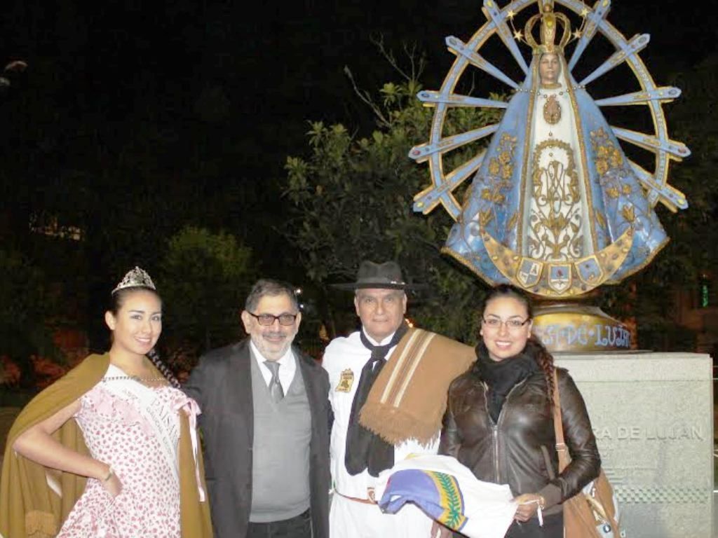 Entronización de la Virgen