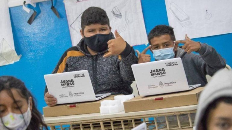 El Gobierno comprará más de un millón de computadoras para Conectar Igualdad