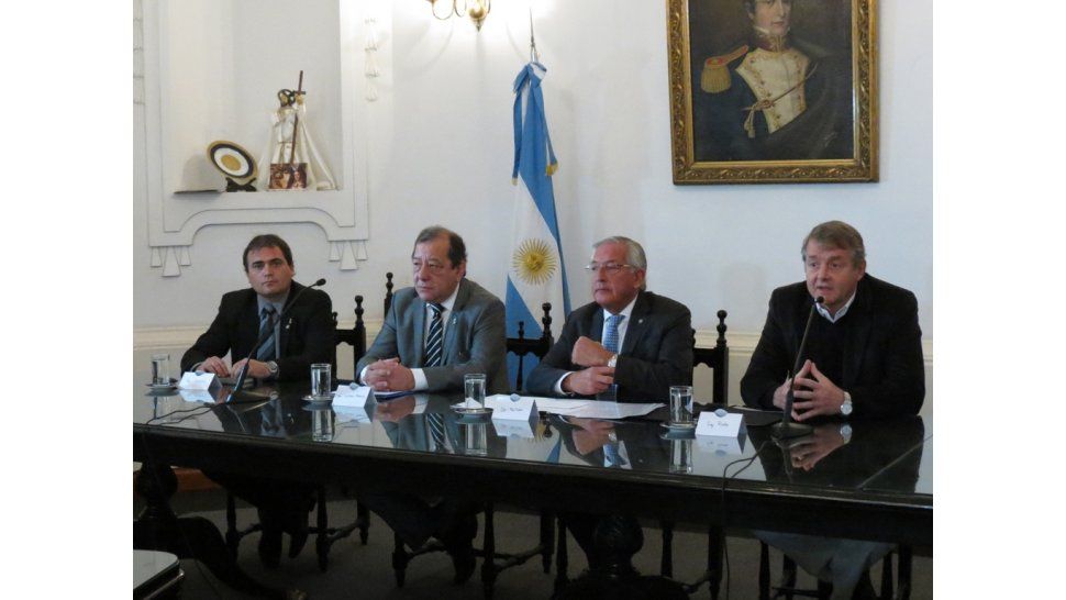 Presentación en Salón Blanco