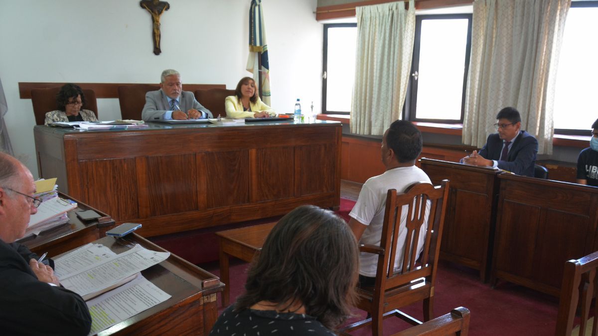 Comenzó el juicio por el femicidio de Alejandra Álvarez