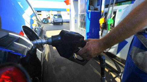 Todo Jujuy | Aumento de combustible: Sería entre $14 y $15 más por litro