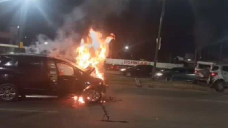 Iba borracho al volante, chocó de atrás a un vehículo y casi termina en tragedia en Av. Paraguay.