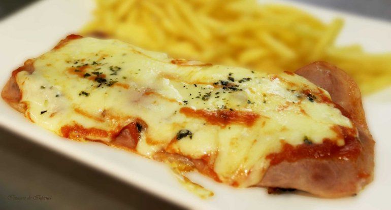 Milanesa napolitana