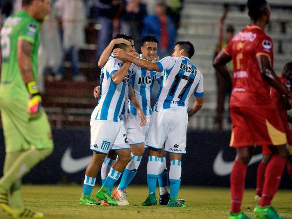 Cuadra y Racing de festejo