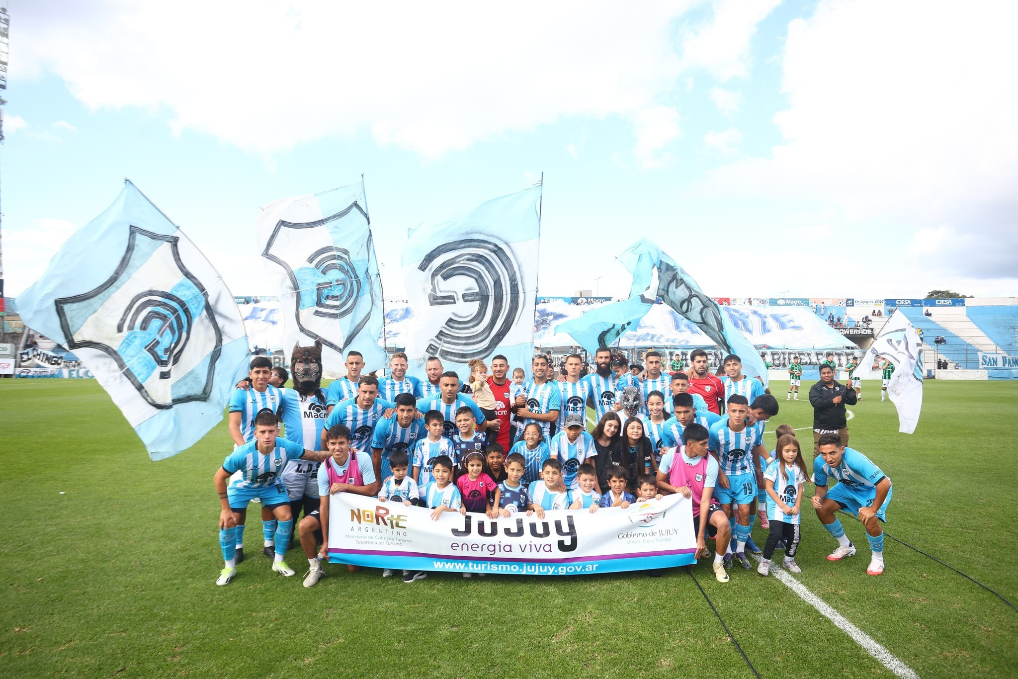 Gimnasia de Jujuy se mantiene como líder de su grupo
