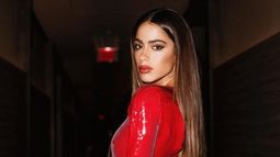 Tini Stoessel cambió el look y tiene las cejas fucsias.&nbsp;