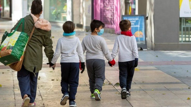 Los ni&ntilde;os se contagian de coronavirus pero en la mayor&iacute;a de los casos son asintom&aacute;ticos.