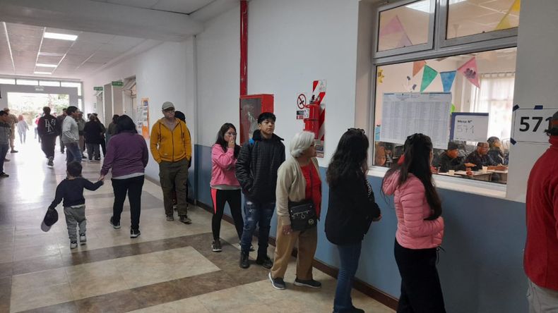 Elecciones 2025 con la Boleta Única de Papel Elecciones 2025 con la Boleta Única de Papel