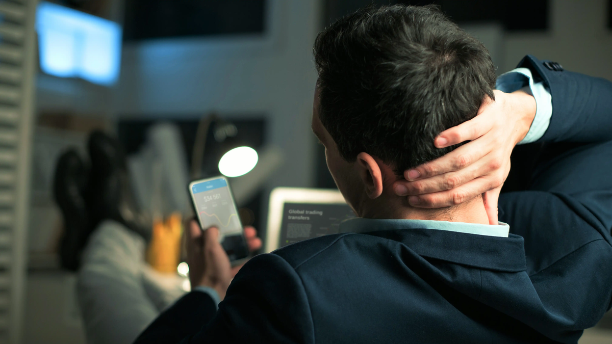 Las consecuencias en el cuello por el uso de celulares