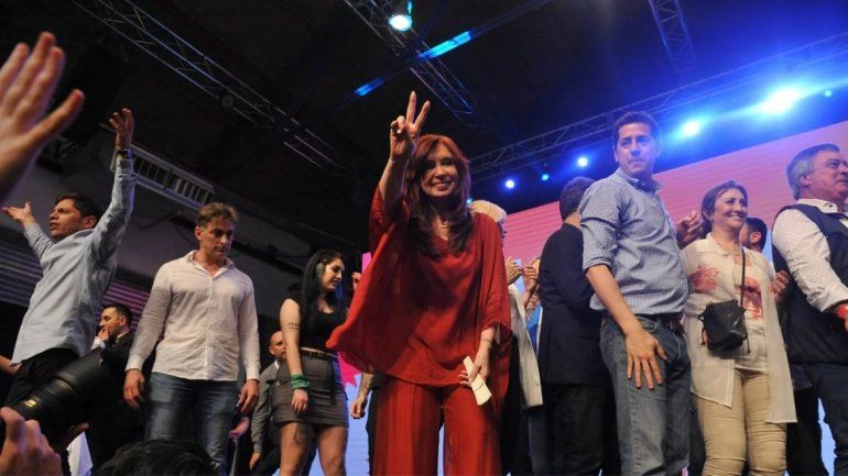 Luc&iacute;a Merle