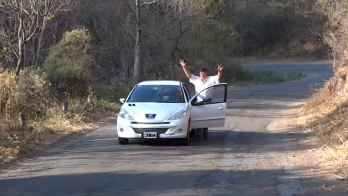 El misteroso sitio de Jujuy donde los autos se mueven solos y suben montañas