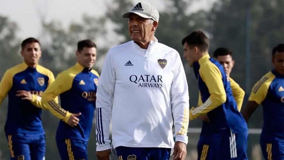 Boca sin Cardona y con Zárate como titular