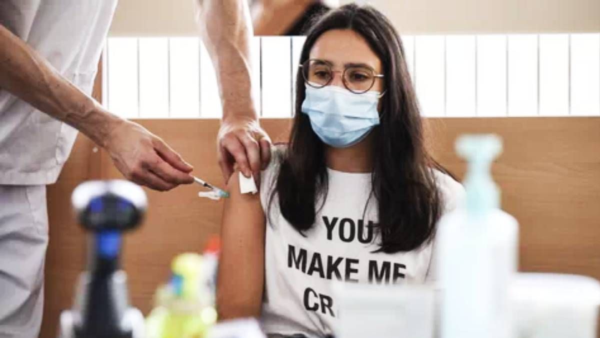 Imagen alusiva // Jujuy gestiona vacunar a jóvenes para la FNE