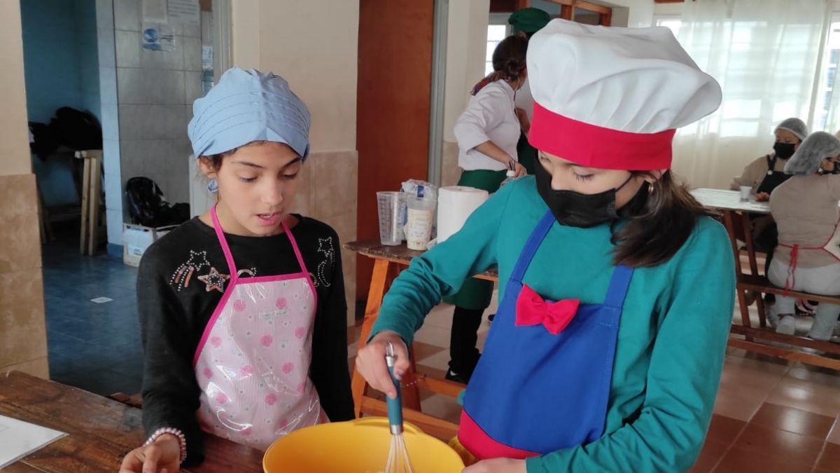 Talleres de cocina en Palpalá.